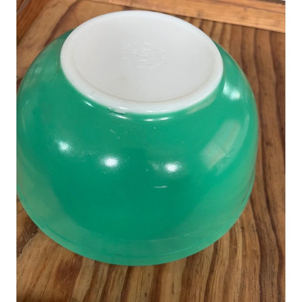 Pyrex fun green